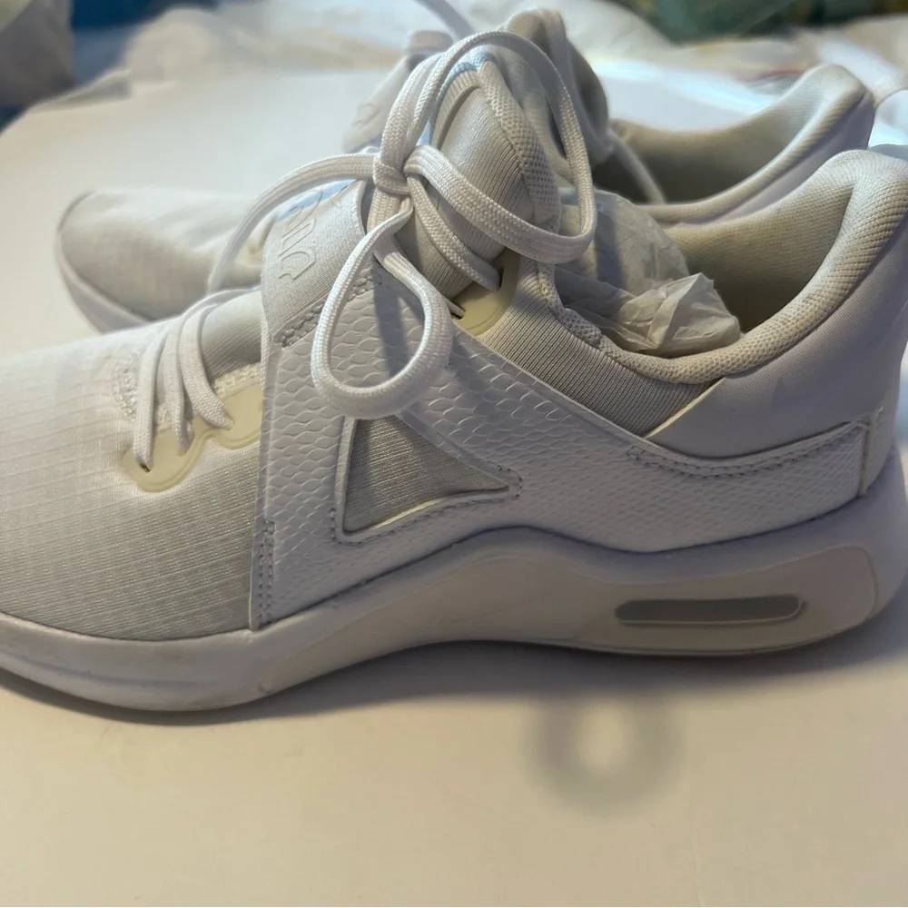 Nike AirMax Bella TR White Womens - Picture 7 of 9